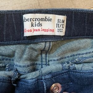 Dark blue denim distressed Abercrombie Jeans